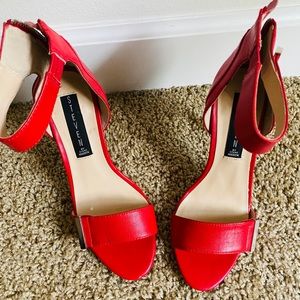 Steve Madden red sandal heels size 6.